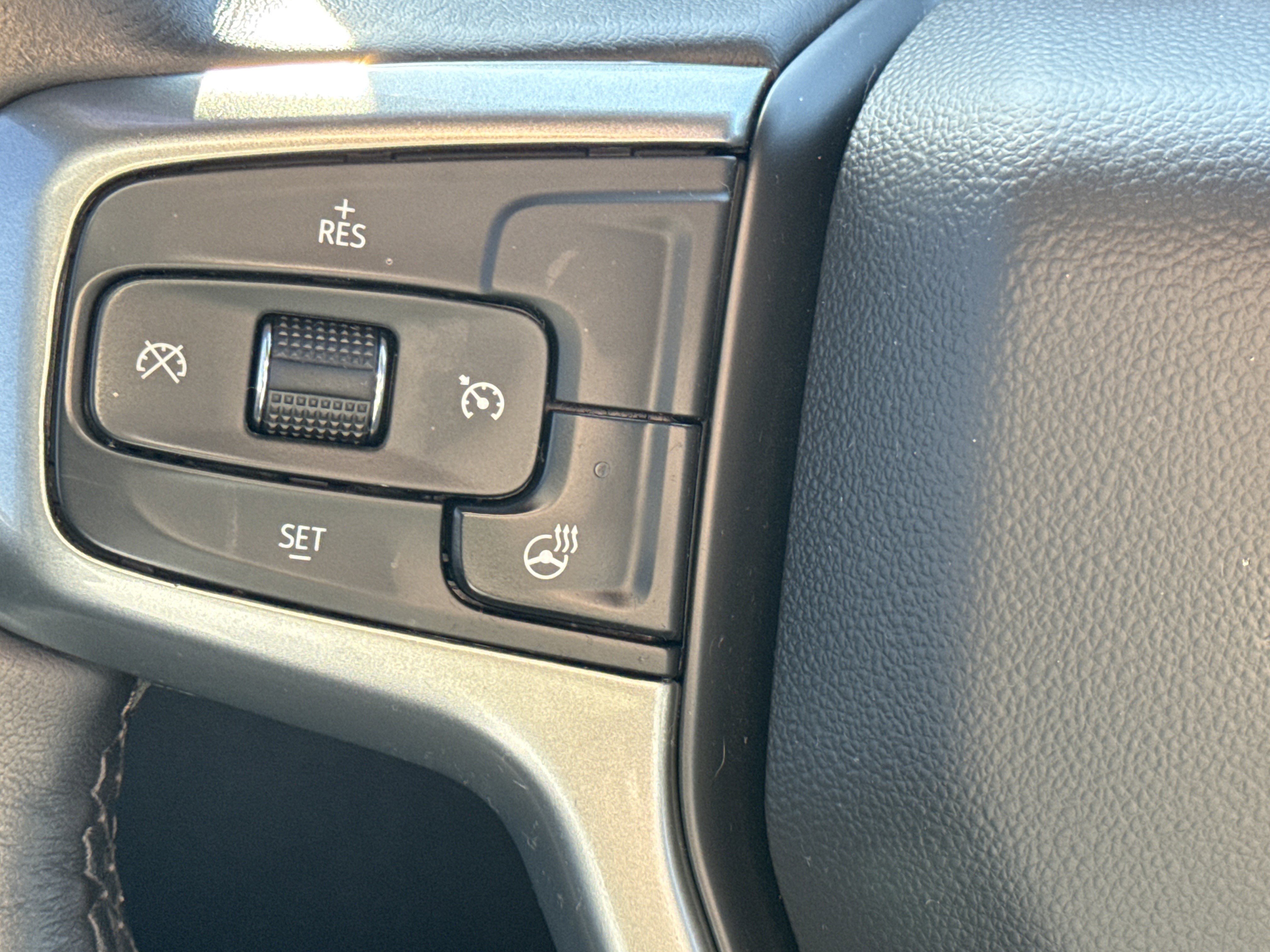 Used 2022 Chevrolet Silverado 2500 LTZ w/ LTZ Plus Package image 20