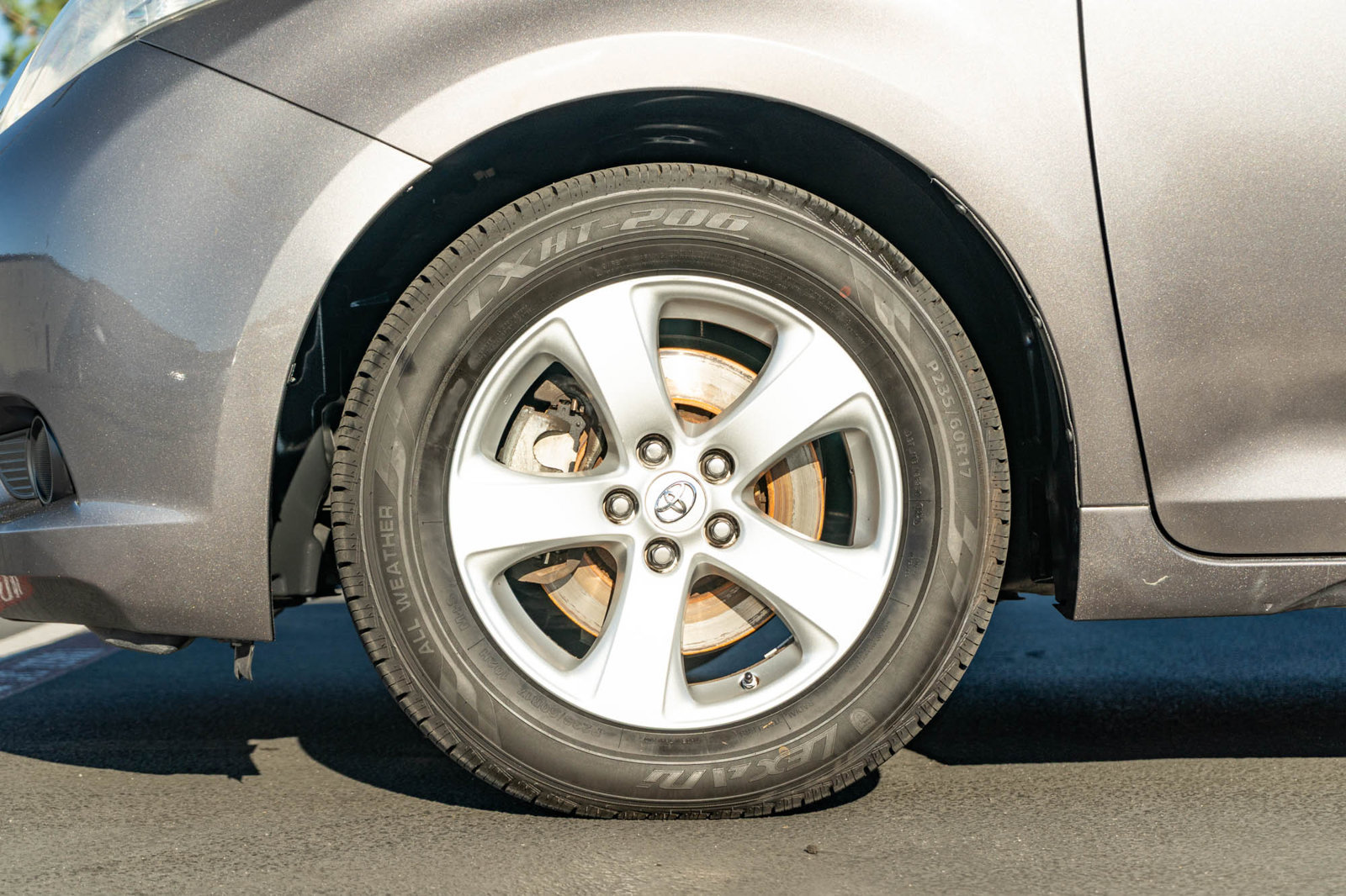 Certified 2017 Toyota Sienna LE w/ Cargo Management Package FWD image 5