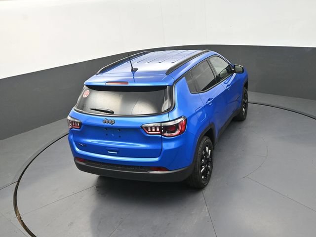 New 2026 Jeep Compass Latitude AWD/4WD image 17