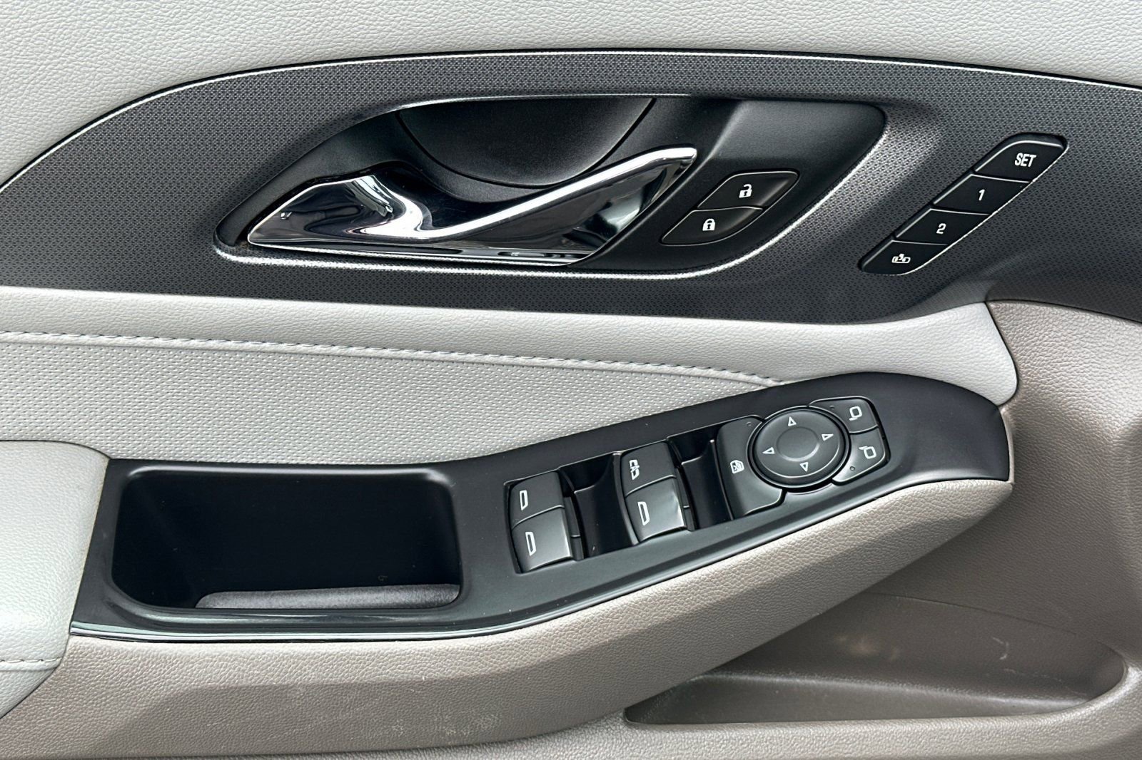 Used 2021 Chevrolet Traverse Premier w/ LPO, Floor Liner Package image 11