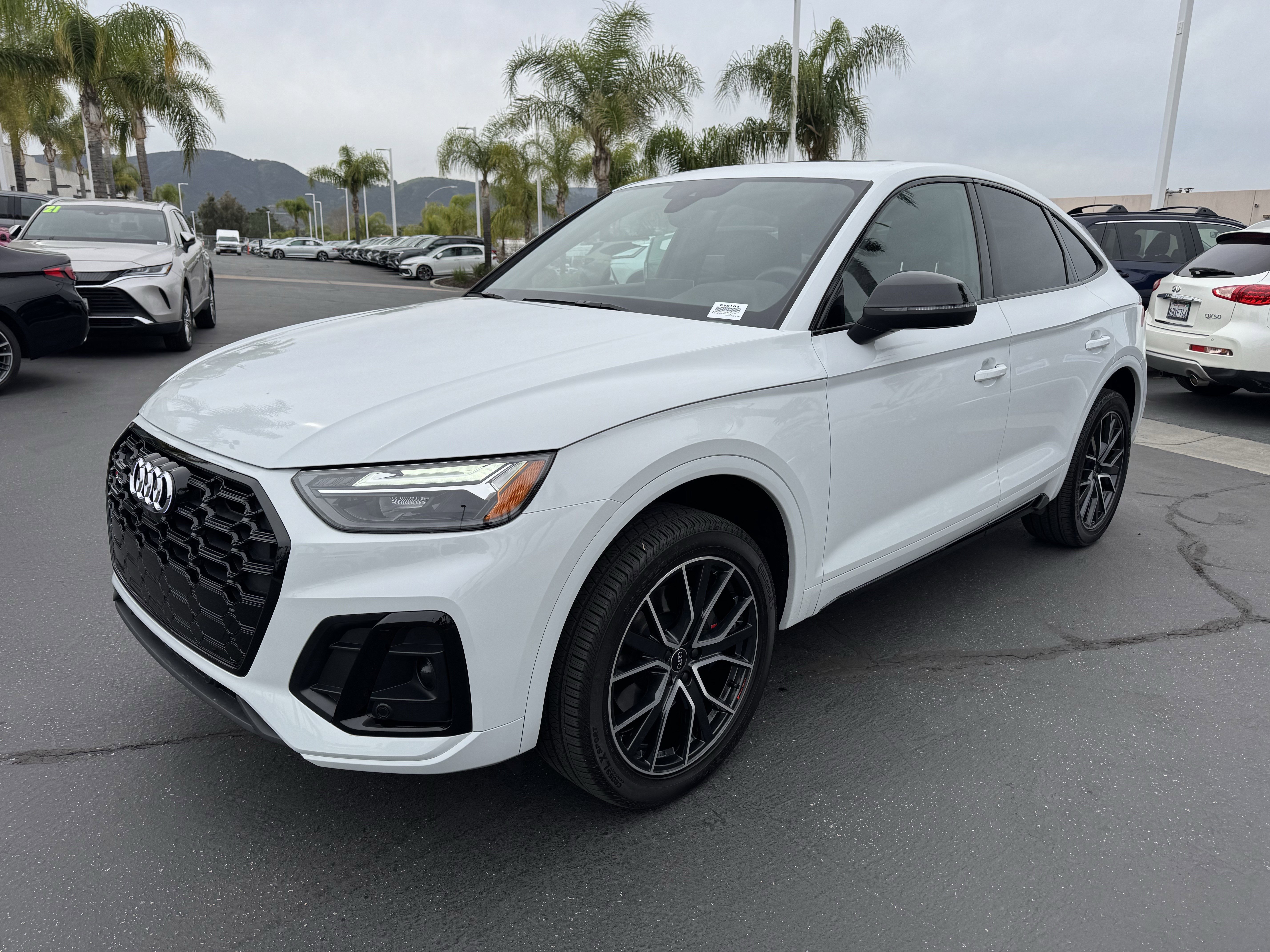 Used 2024 Audi SQ5 Premium Plus w/ Premium Plus Package image 6