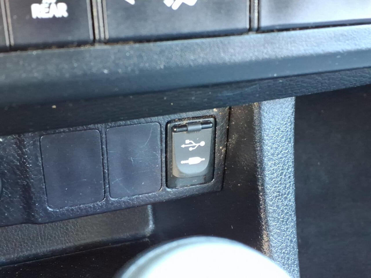 Used 2016 Toyota Corolla LE image 19