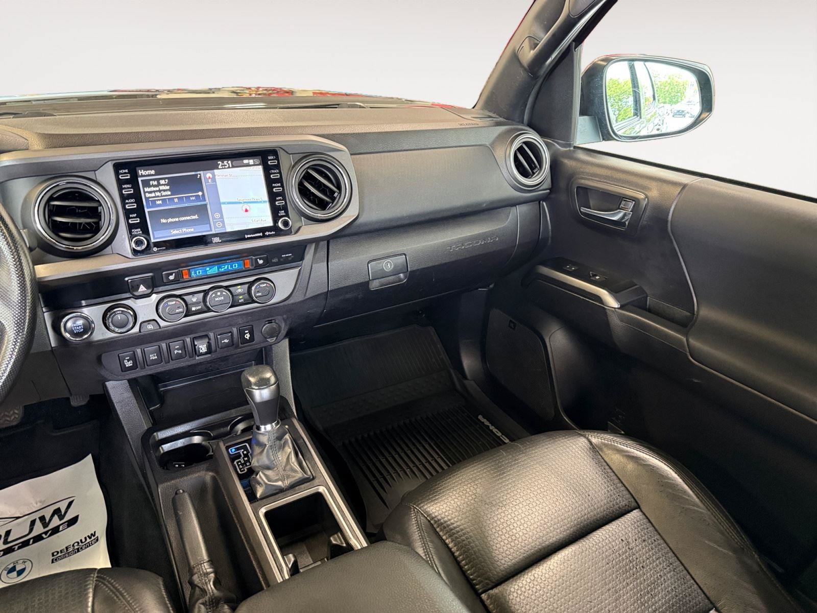 Used 2020 Toyota Tacoma TRD Off-Road w/ TRD Premium Off Road Package AWD/4WD image 12