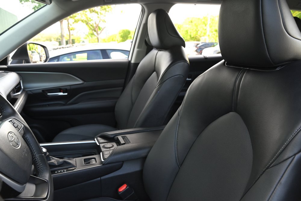 Used 2024 Toyota Grand Highlander XLE image 12