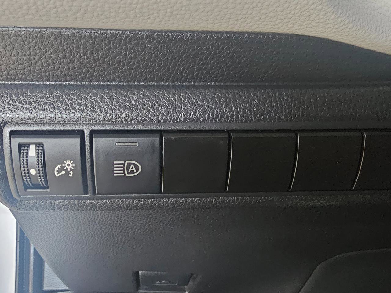 Used 2023 Toyota Corolla LE image 26