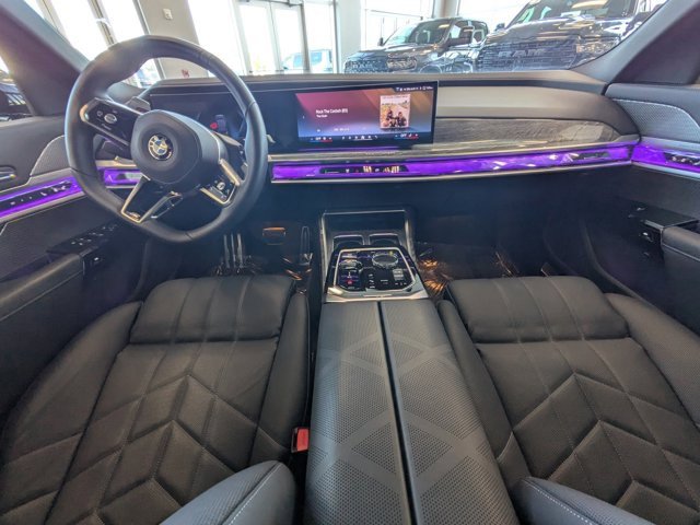 Used 2024 BMW 760i xDrive w/ Premium Package 2 image 12