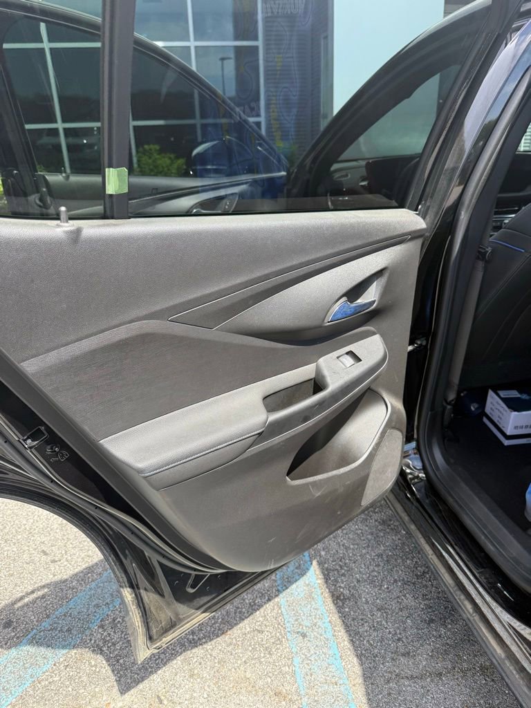 Used 2025 Buick Envista Sport Touring w/ Convenience I Package FWD image 12