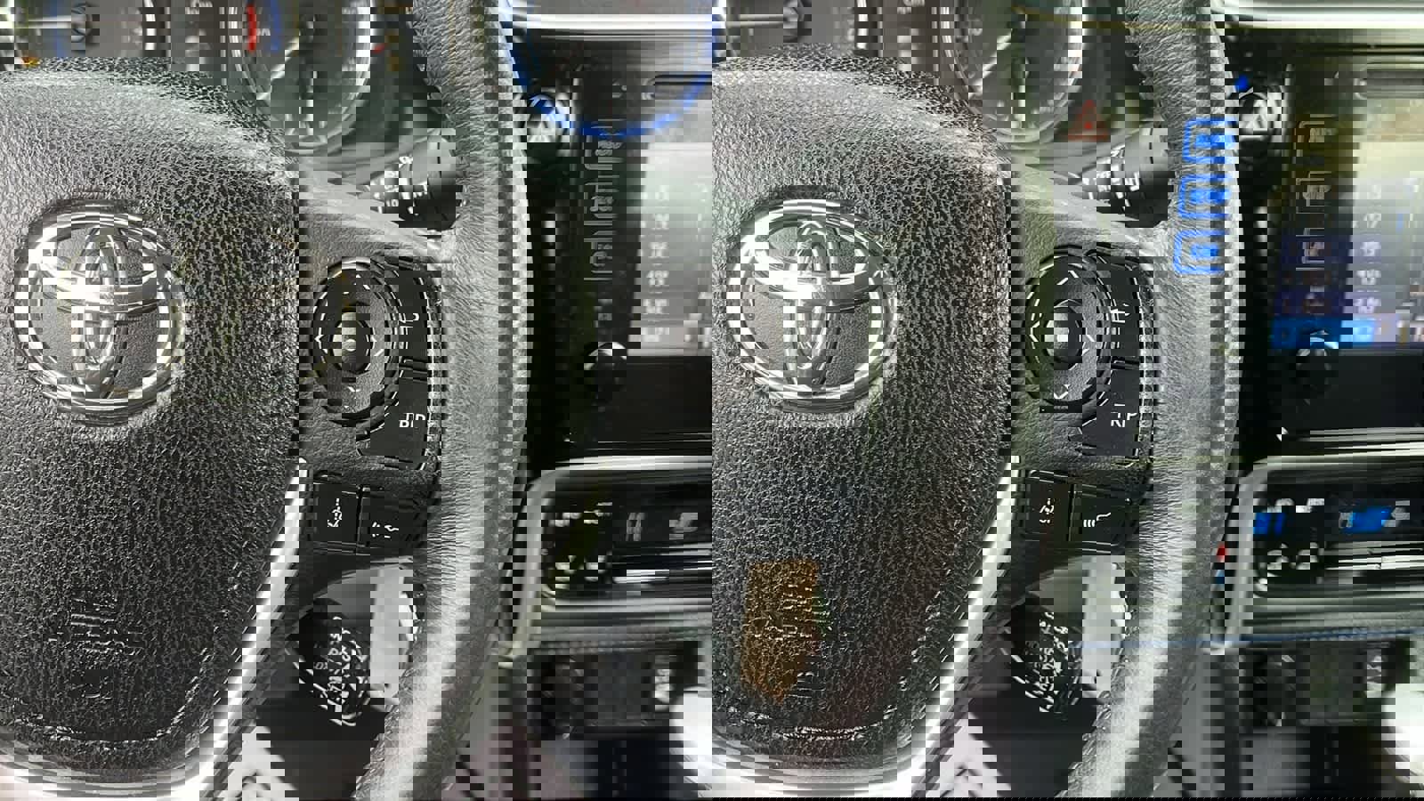 Used 2017 Toyota Corolla SE image 13