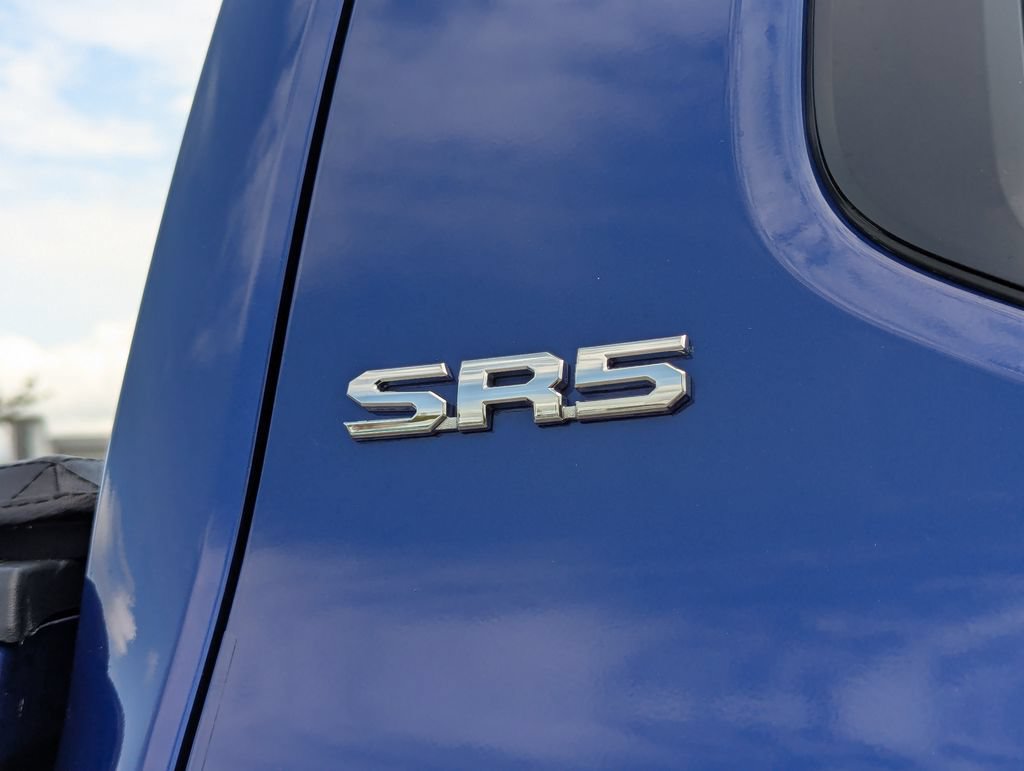 Used 2025 Toyota Tacoma SR5 AWD/4WD image 14