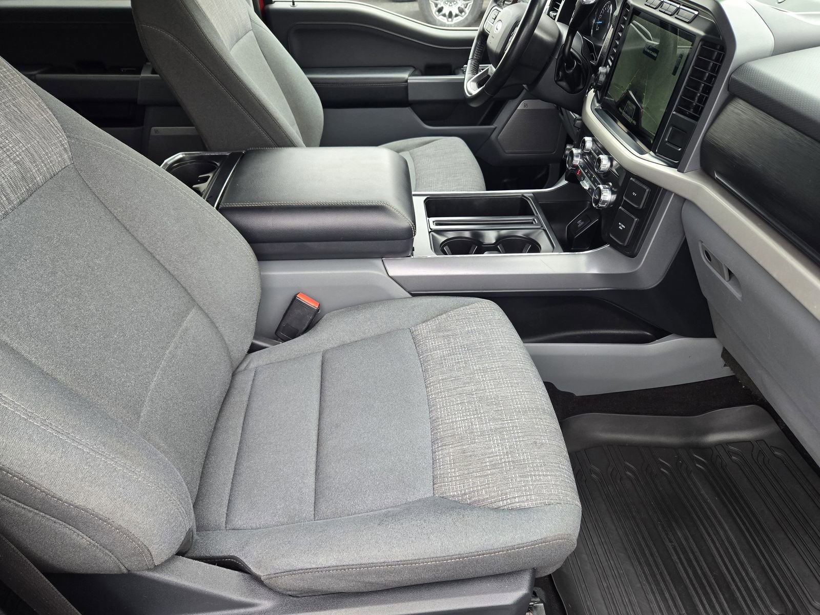 Used 2022 Ford F150 XLT w/ Equipment Group 302A High image 17