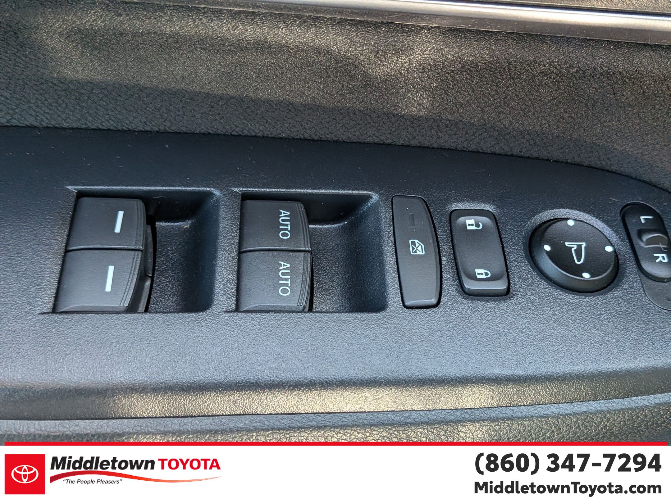 Used 2018 Honda CR-V EX image 12