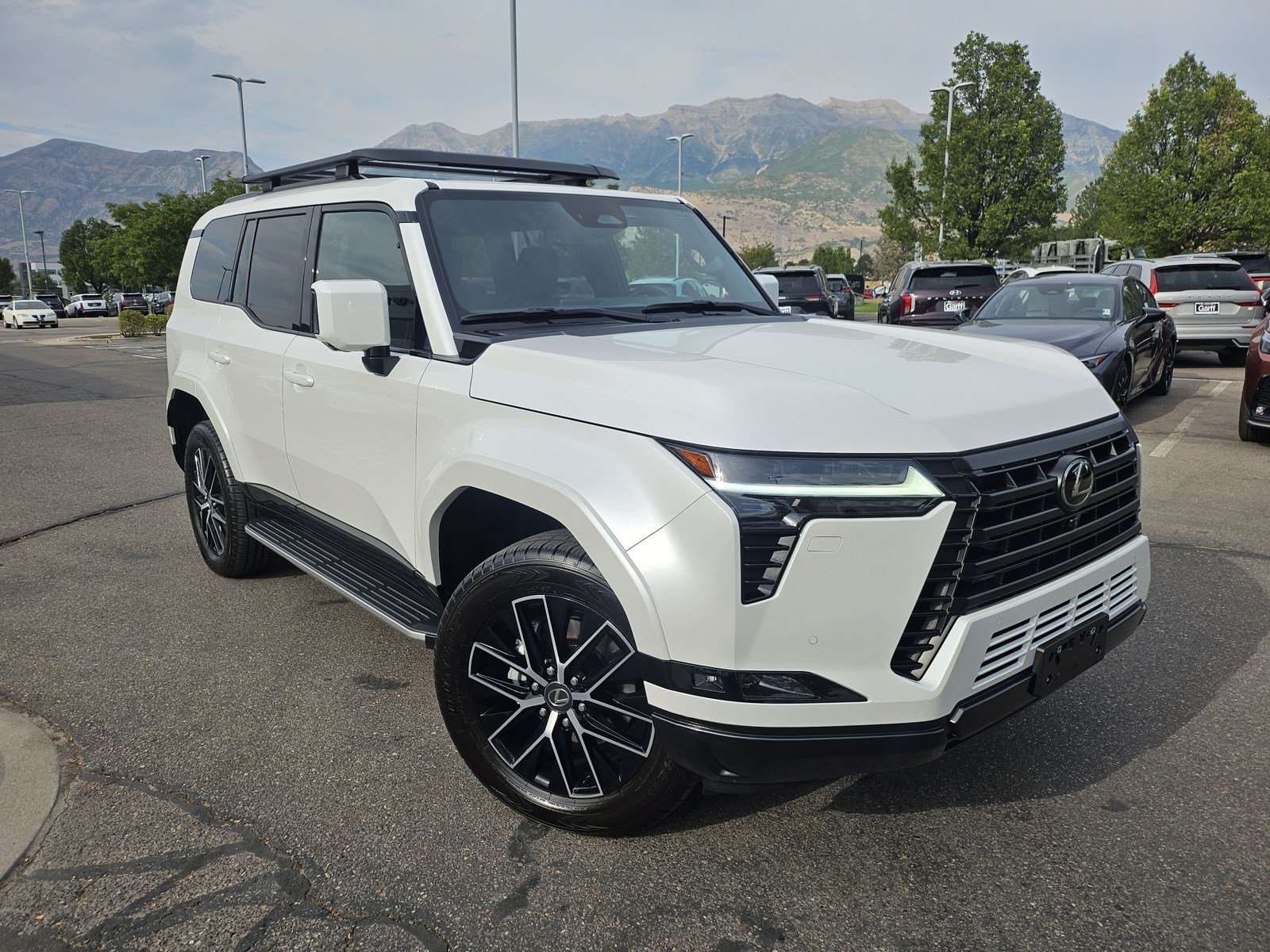 Used 2026 Lexus GX 550 w/ Accessory Package (31) AWD/4WD image 3