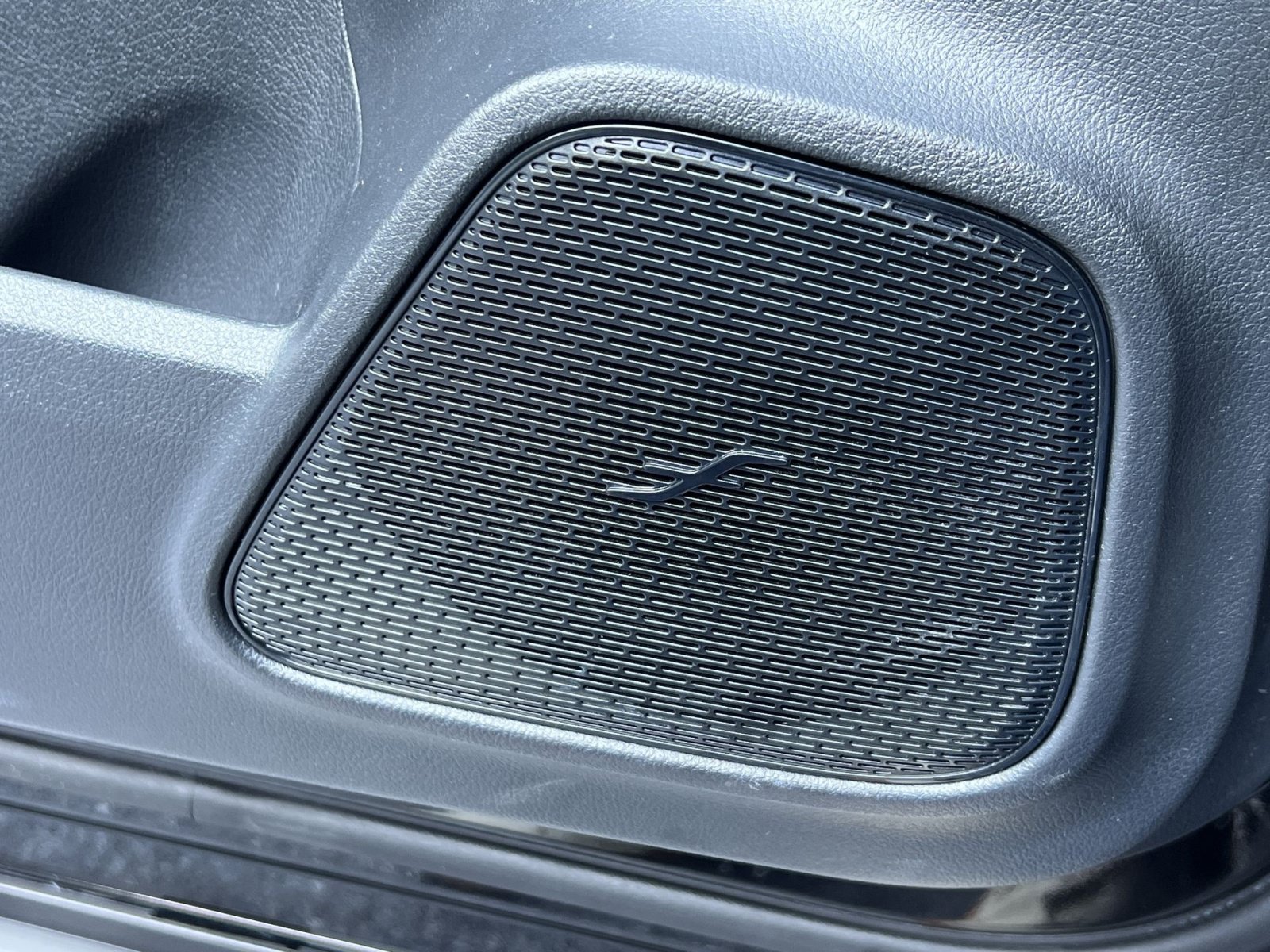 Certified 2026 Mercedes-Benz GLB 250 4MATIC image 42