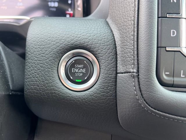 Used 2024 GMC Yukon Denali w/ LPO, Floor Liner Package AWD/4WD image 17