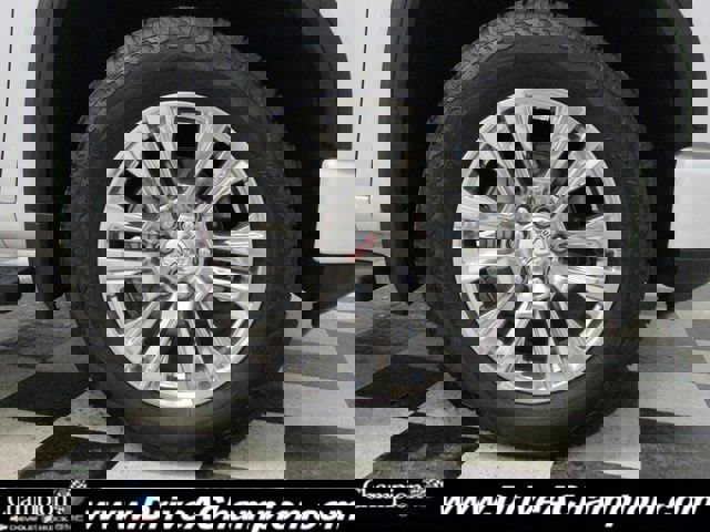 Certified 2025 GMC Sierra 1500 Denali image 3