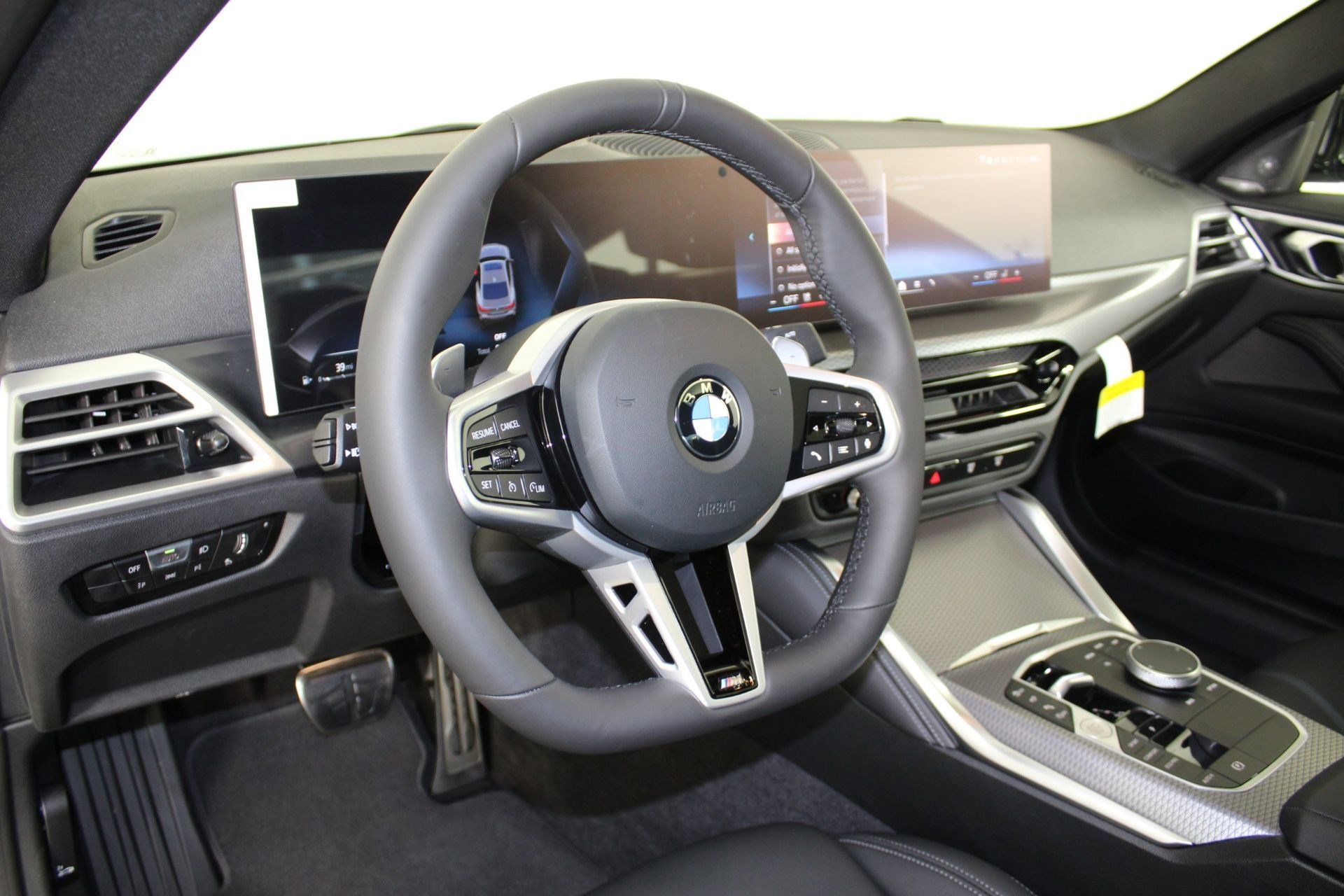 New 2026 BMW 430i Coupe w/ M Sport Package RWD image 4
