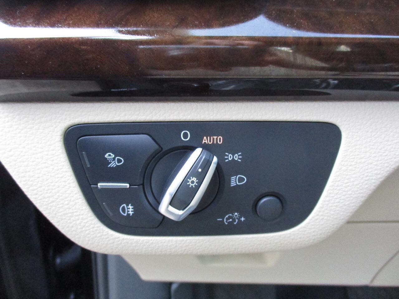 Used 2018 Audi Q5 2.0T Premium Plus AWD/4WD image 30