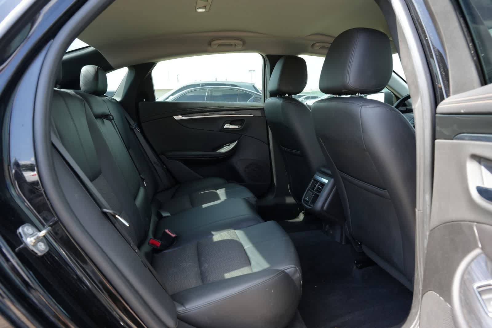 Used 2019 Chevrolet Impala LT w/ LT Convenience Package FWD image 18