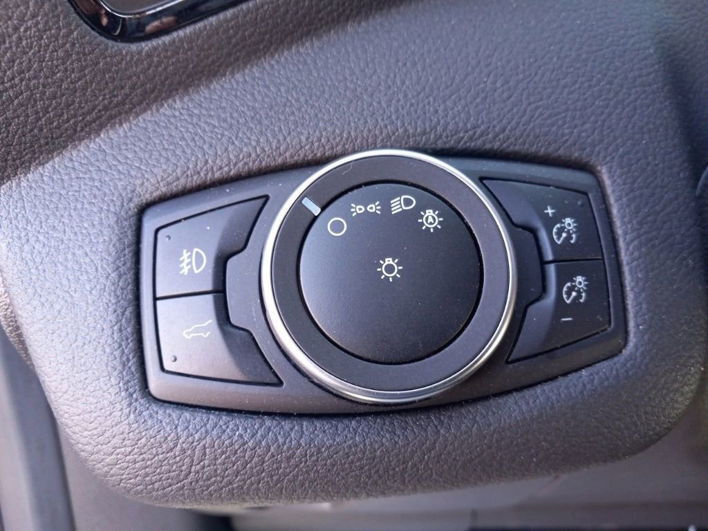 Used 2019 Ford Escape Titanium image 30