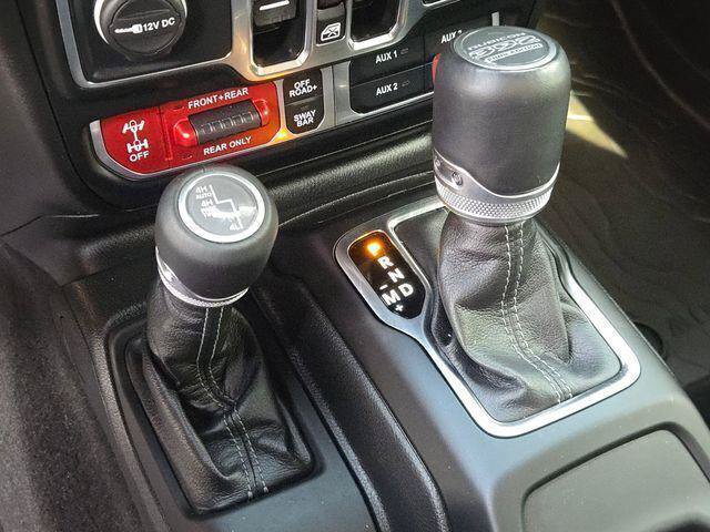 Certified 2025 Jeep Wrangler Unlimited Rubicon 392 AWD/4WD image 33