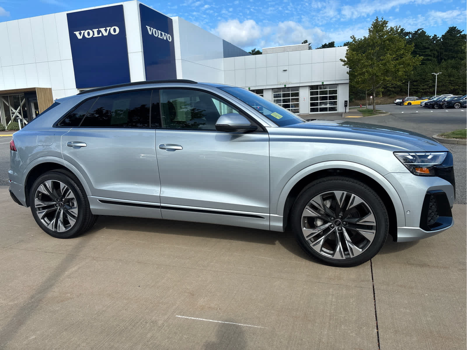 Used 2025 Audi Q8 Premium Plus w/ Premium Plus Package AWD/4WD image 8