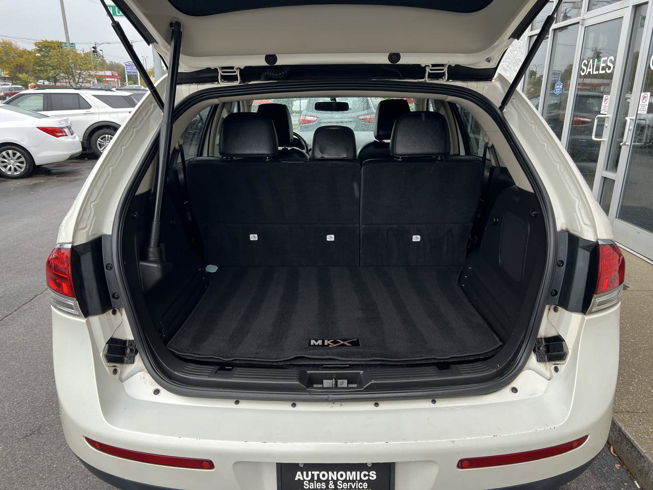 Used 2013 Lincoln MKX AWD image 16
