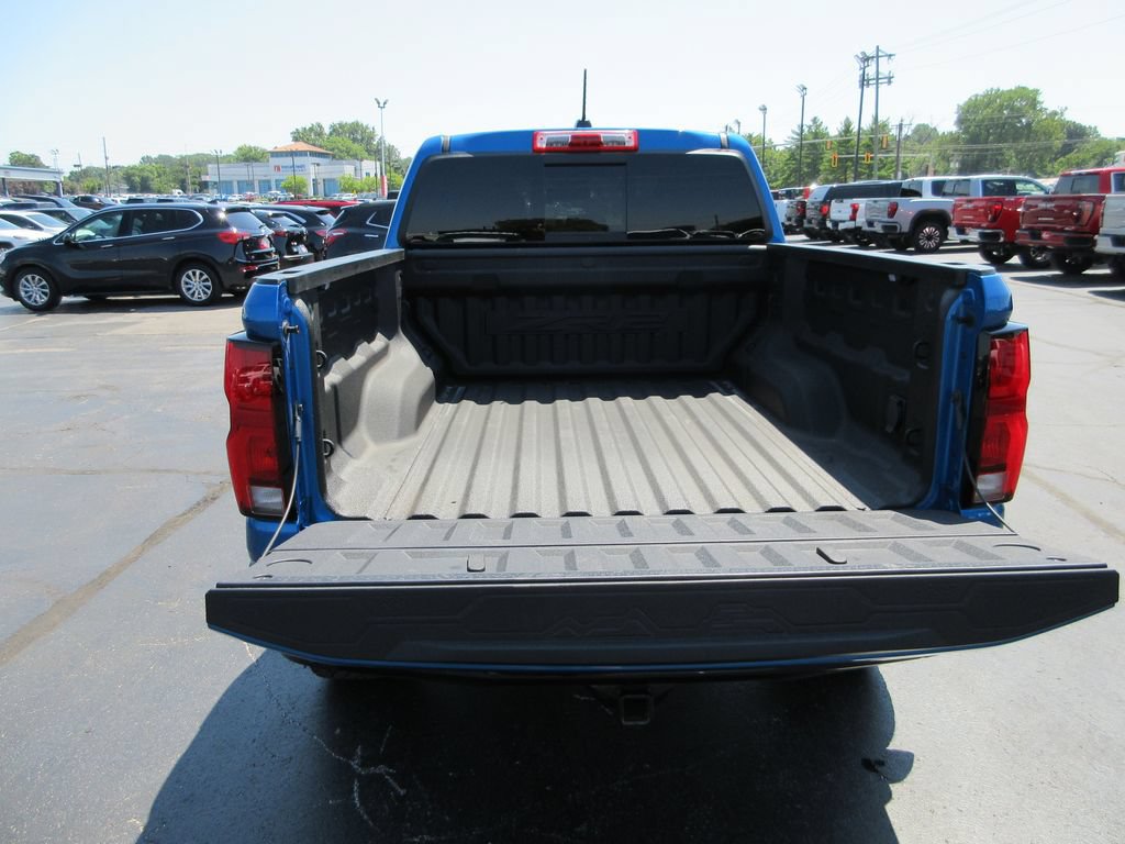 Certified 2023 Chevrolet Colorado ZR2 w/ ZR2 Convenience Package III AWD/4WD image 8