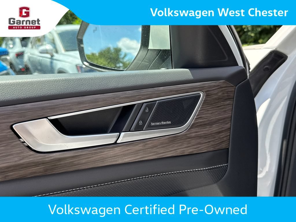 Certified 2024 Volkswagen Atlas SEL Premium R-Line AWD/4WD image 33