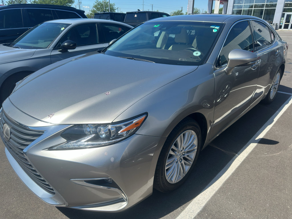 Used 2018 Lexus ES 350 w/ Accessory Package 2 FWD image 3