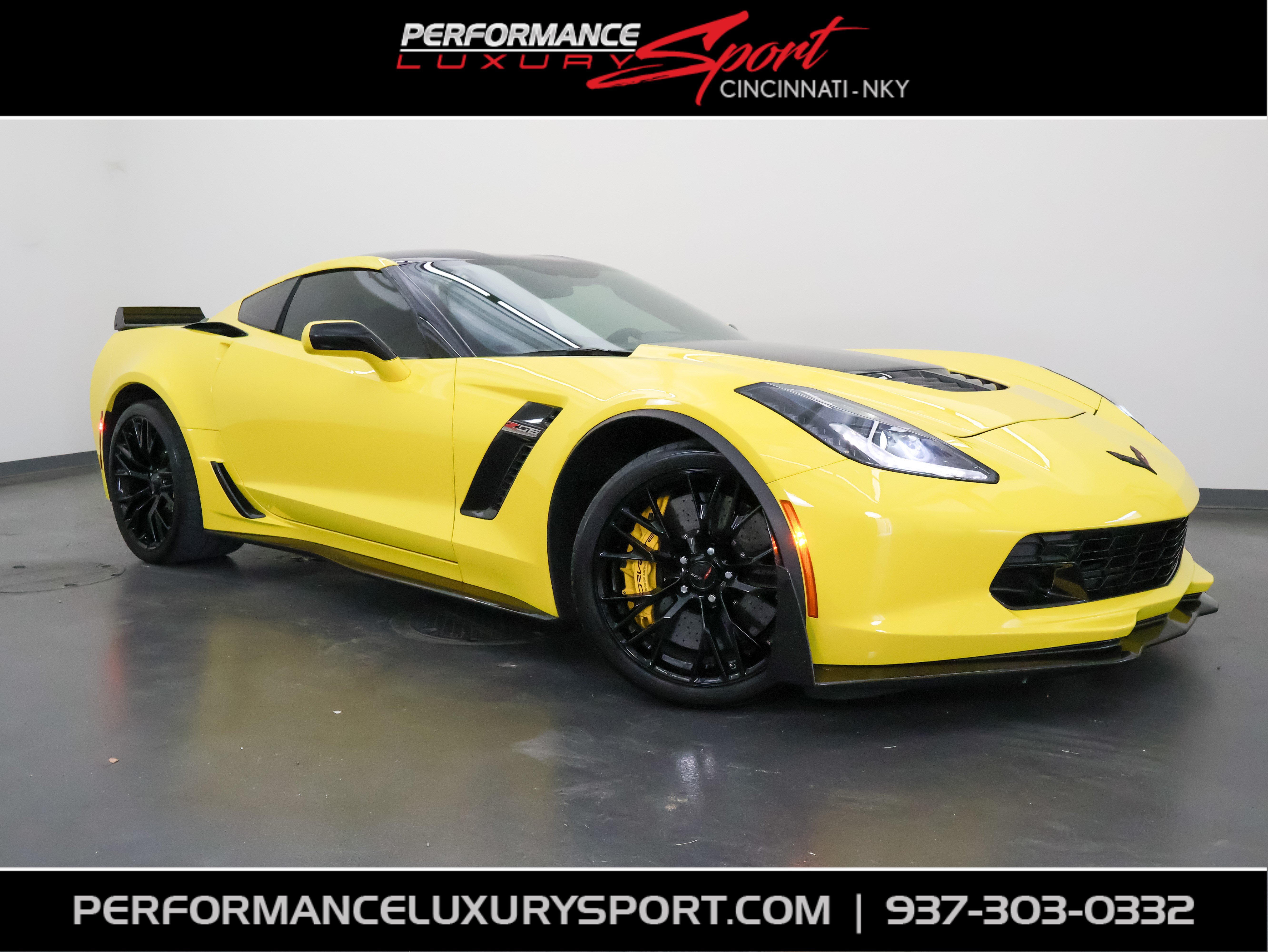 Used 2016 Chevrolet Corvette Z06 w/ 3LZ Preferred Equipment Group RWD image 1