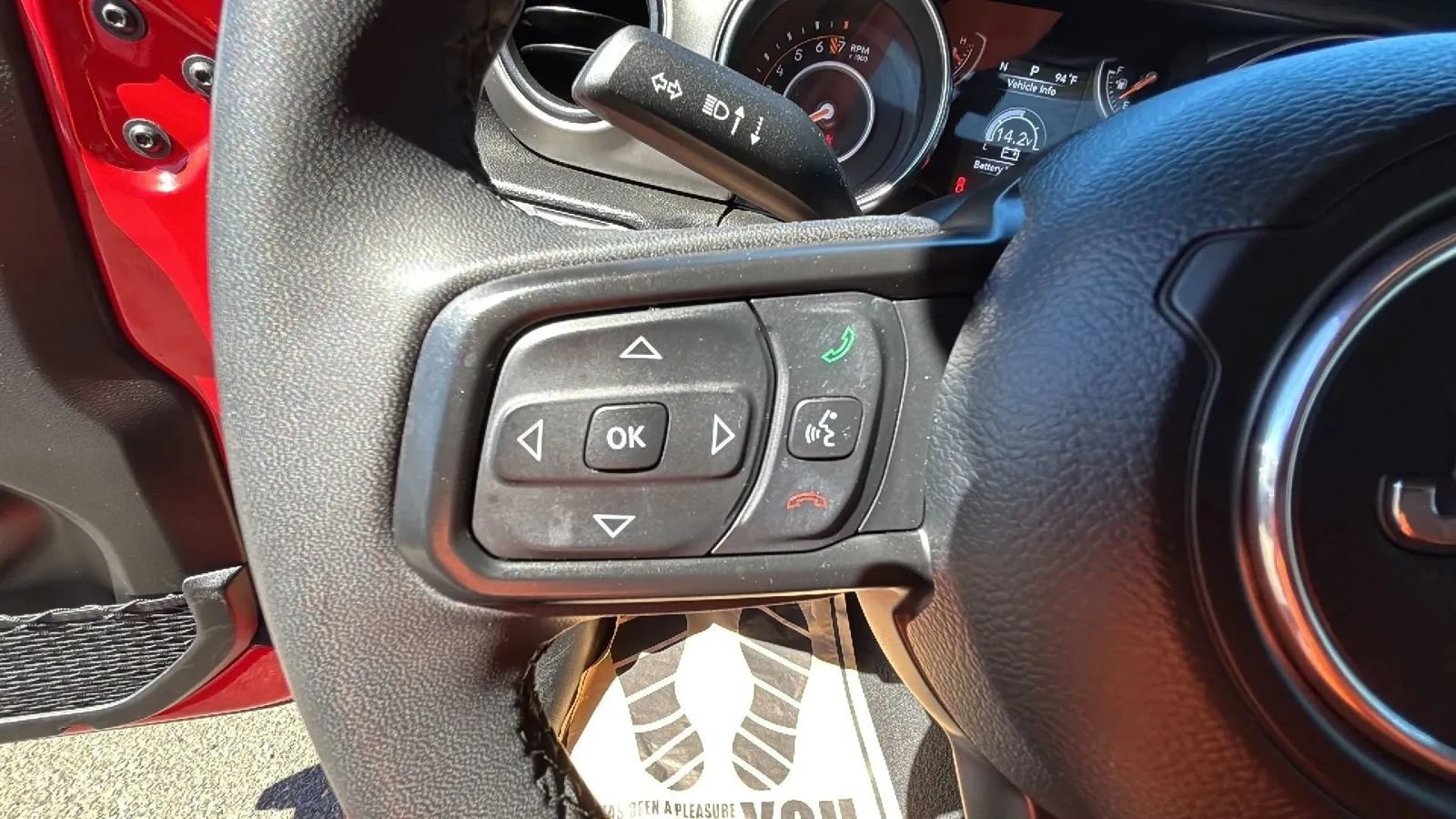 Used 2023 Jeep Gladiator Sport AWD/4WD image 18