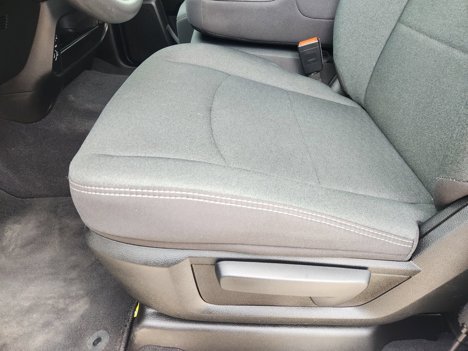 Used 2025 RAM 2500 Tradesman AWD/4WD image 30
