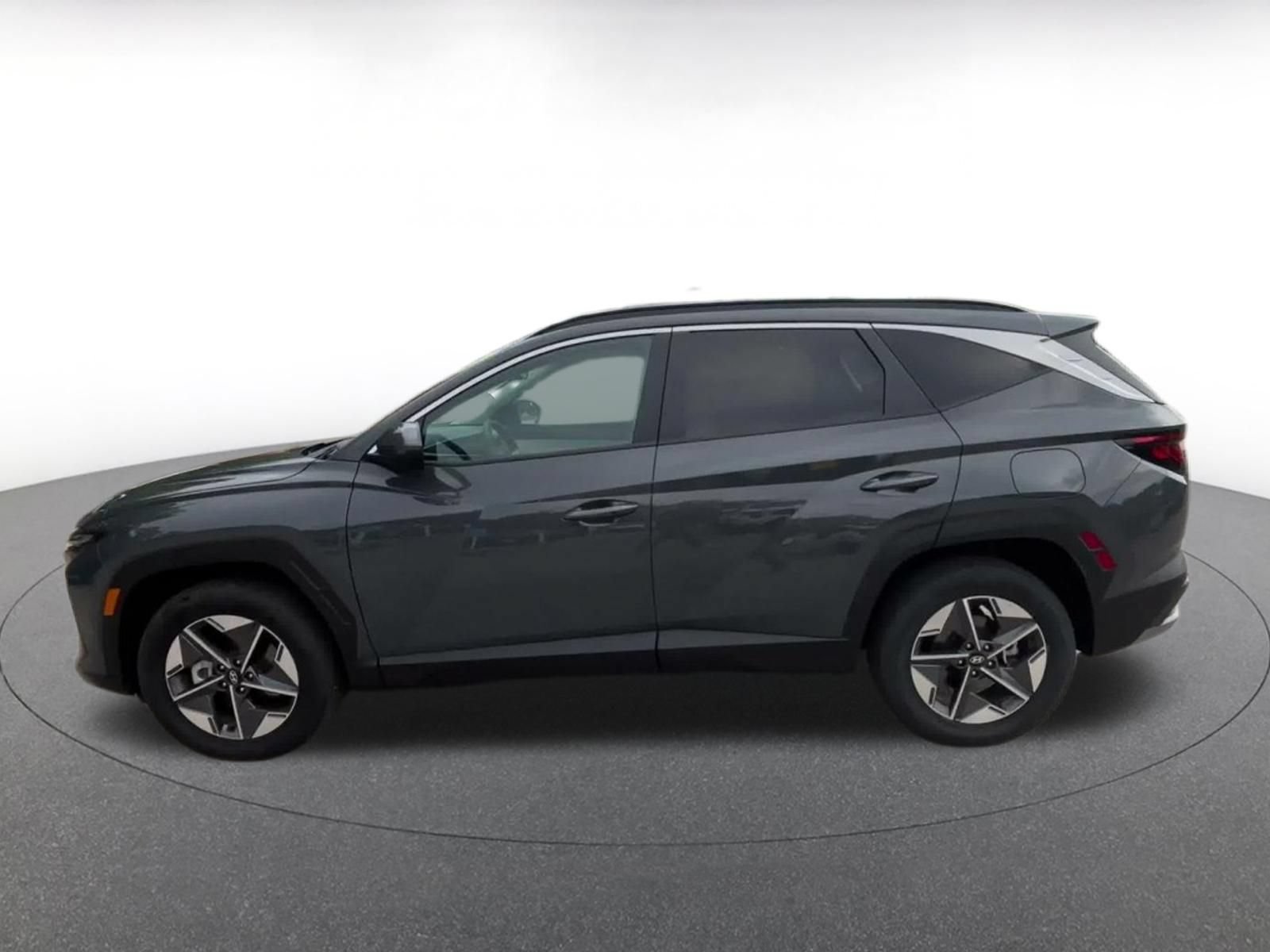 Used 2026 Hyundai Tucson SEL Plus AWD/4WD image 7