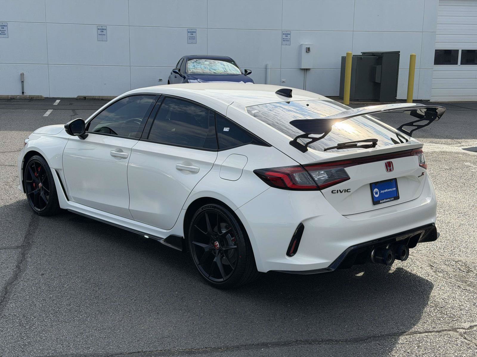 Used 2024 Honda Civic Type R image 3
