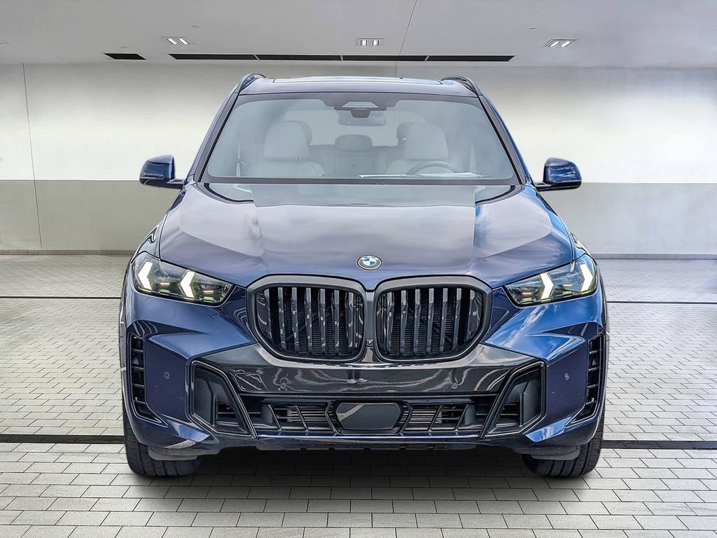 Used 2025 BMW X5 xDrive40i w/ Executive Package image 8