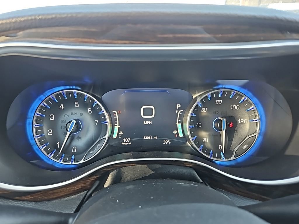 Used 2024 Chrysler Pacifica Limited image 19
