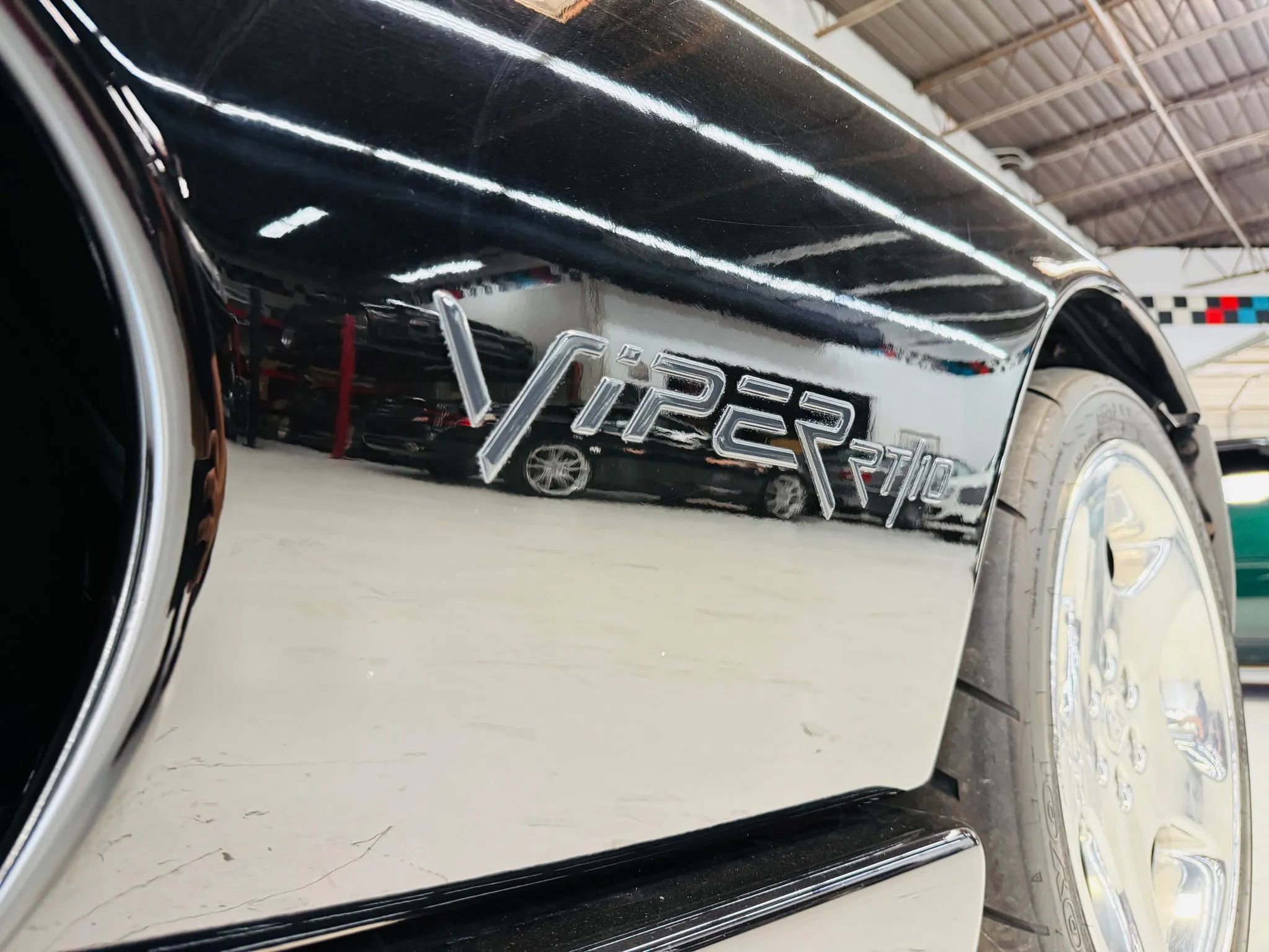 Used 2000 Dodge Viper RT/10 image 37