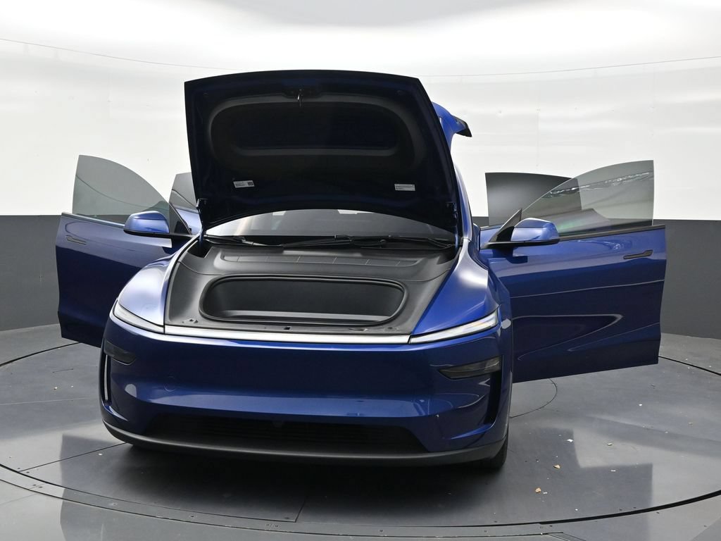 Used 2026 Tesla Model Y AWD image 33
