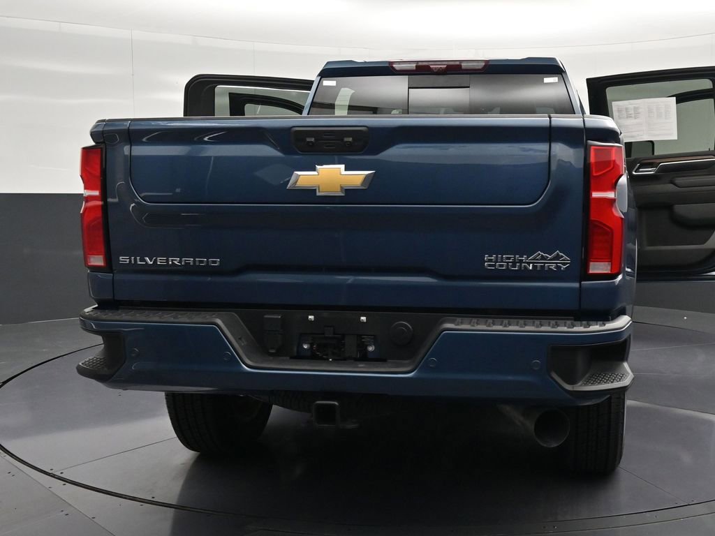 Used 2025 Chevrolet Silverado 2500 High Country w/ Technology Package AWD/4WD image 41