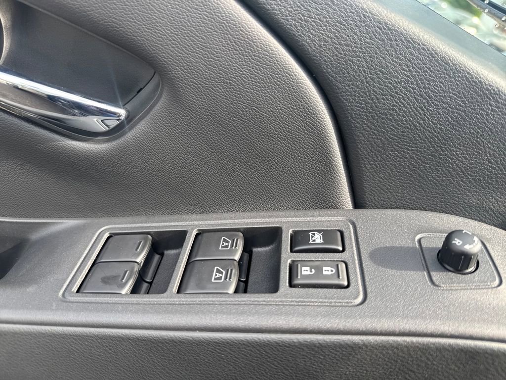 New 2026 Nissan Frontier SV AWD/4WD image 12