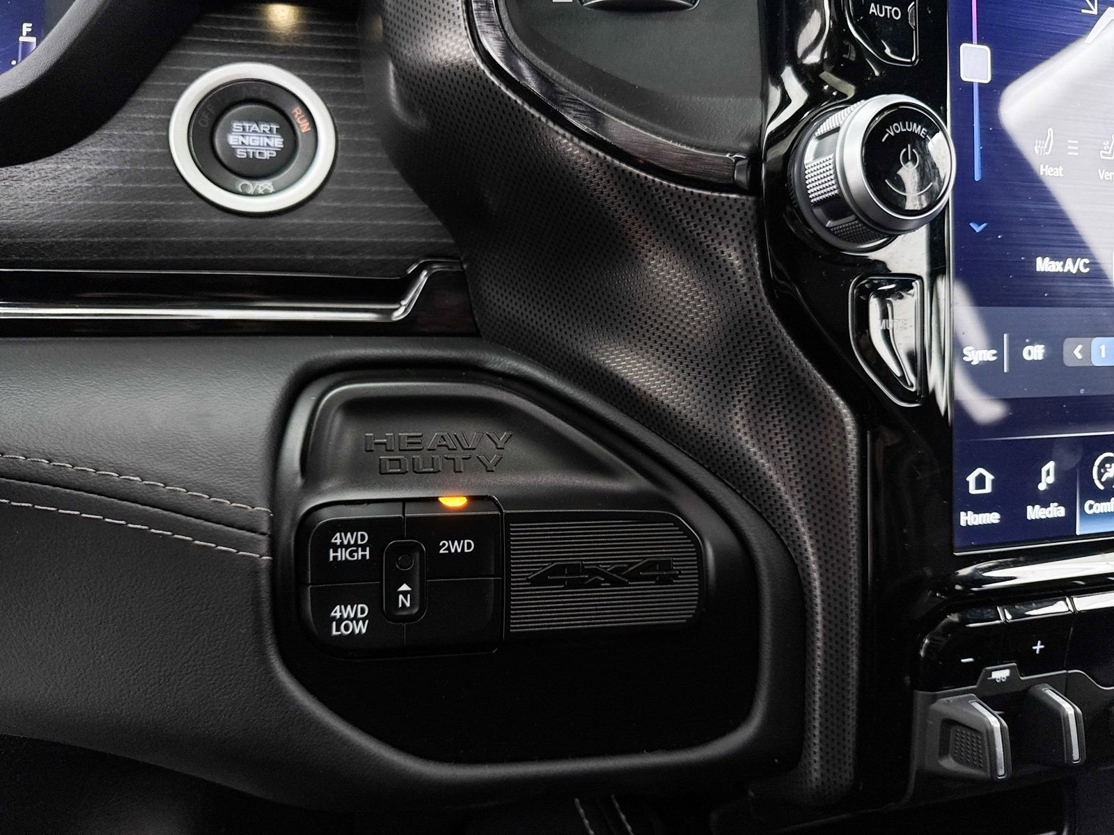 Used 2023 RAM 2500 Limited image 10