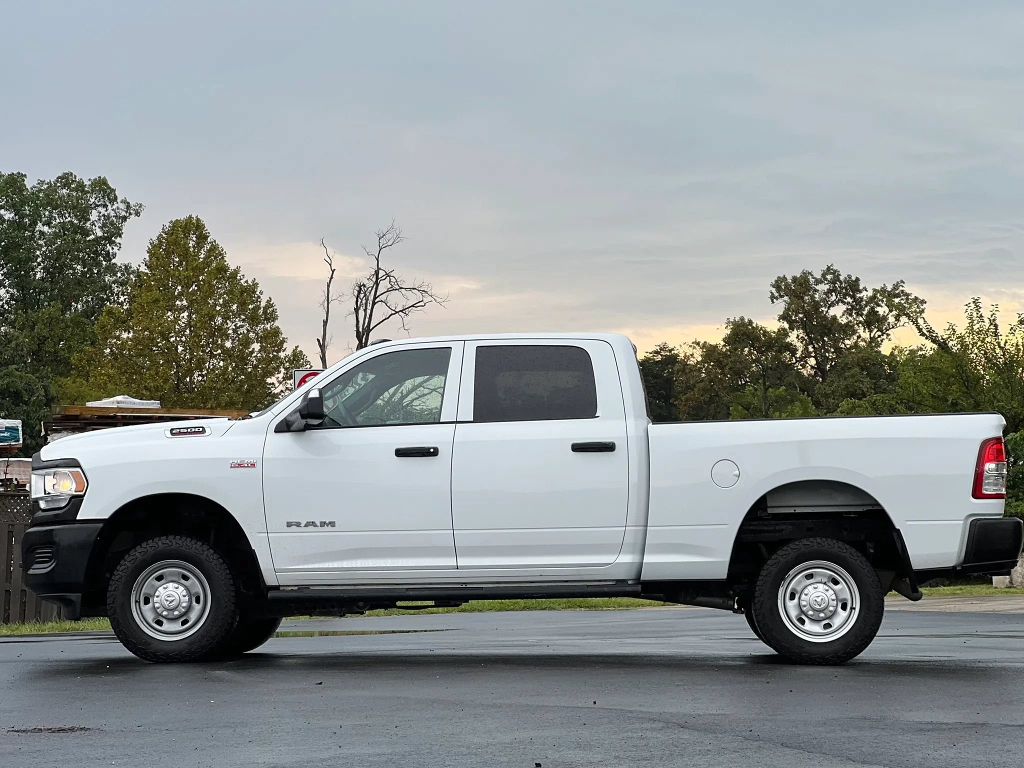 Used 2022 RAM 2500 Tradesman AWD/4WD image 2