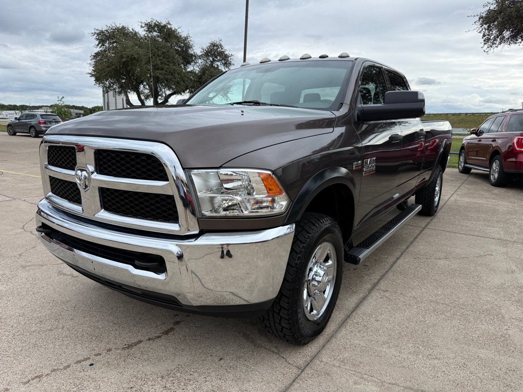 Used 2018 RAM 2500 Tradesman w/ Chrome Appearance Group AWD/4WD image 3