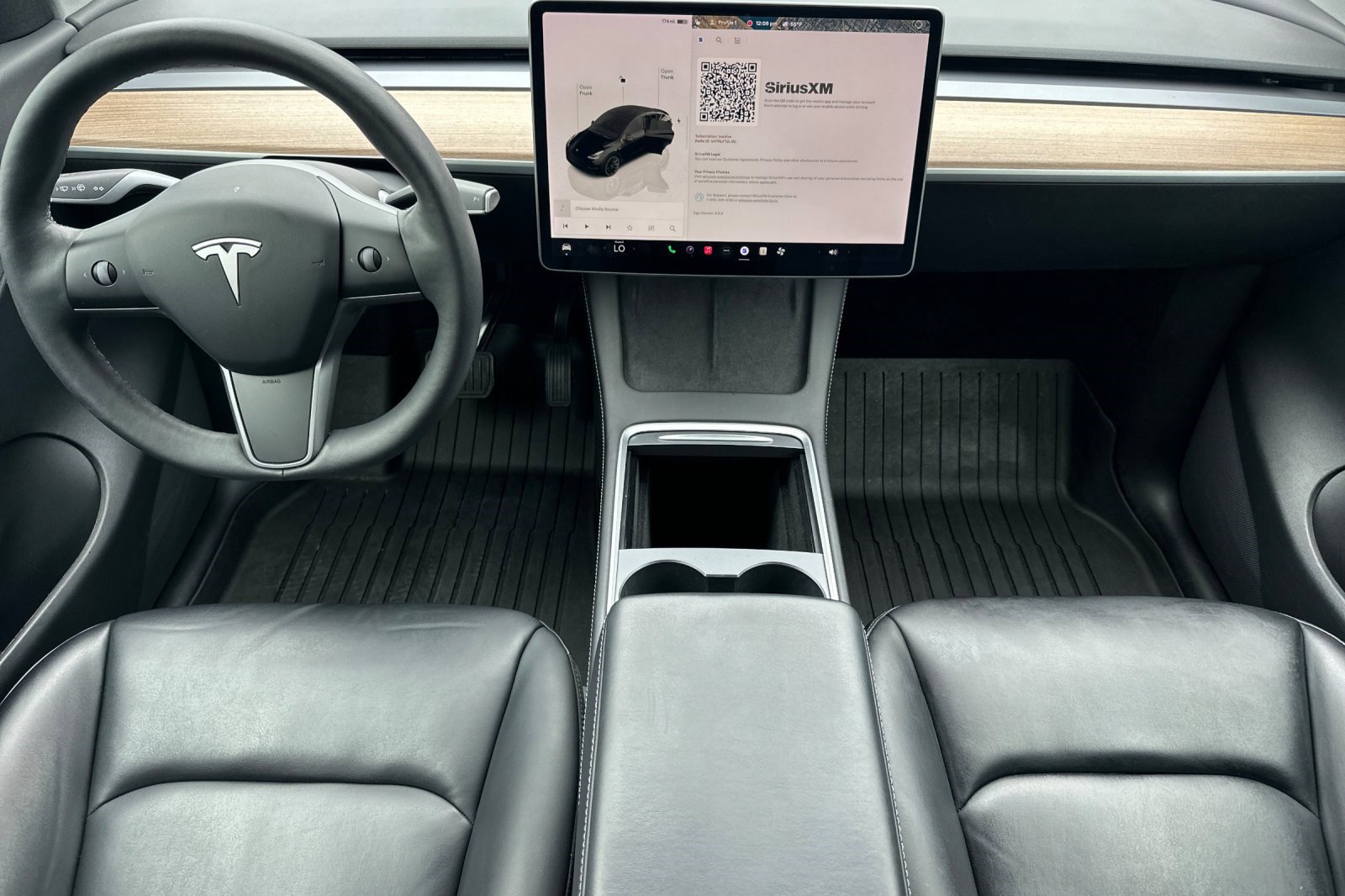 Used 2022 Tesla Model Y Long Range AWD/4WD image 17