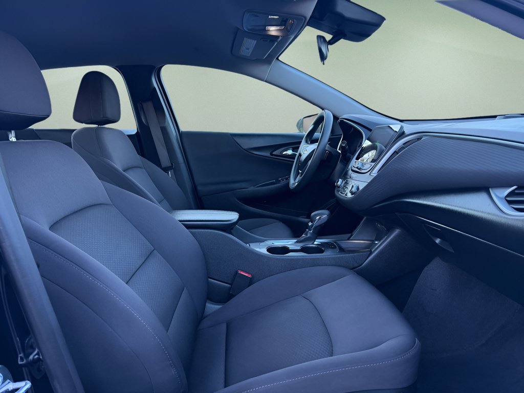 Used 2025 Chevrolet Malibu LT FWD image 19