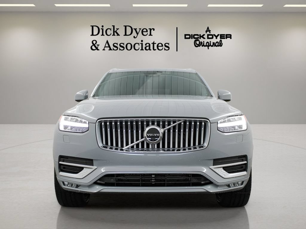 Used 2024 Volvo XC90 B6 Ultimate w/ Protection Package Premier AWD/4WD image 8