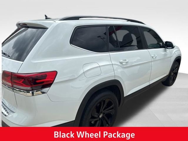 Used 2023 Volkswagen Atlas SE w/ Panoramic Sunroof Package image 5
