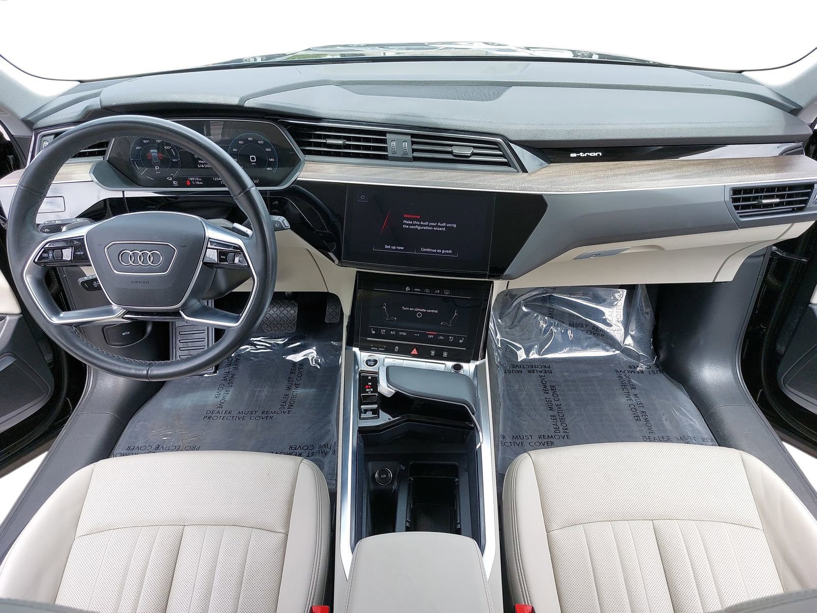 Used 2024 Audi Q8 e-tron Premium Plus w/ Premium Plus Package AWD/4WD image 9