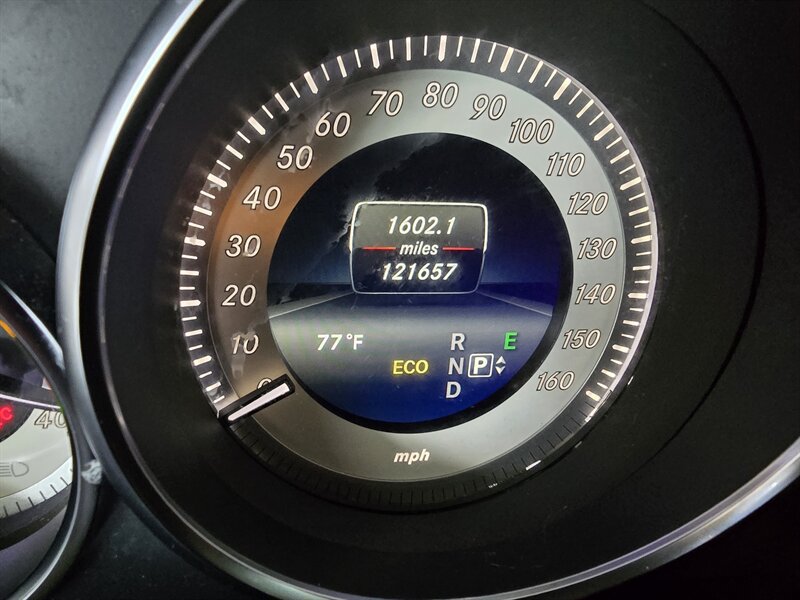 Used 2014 Mercedes-Benz E 350 4MATIC Sedan image 20