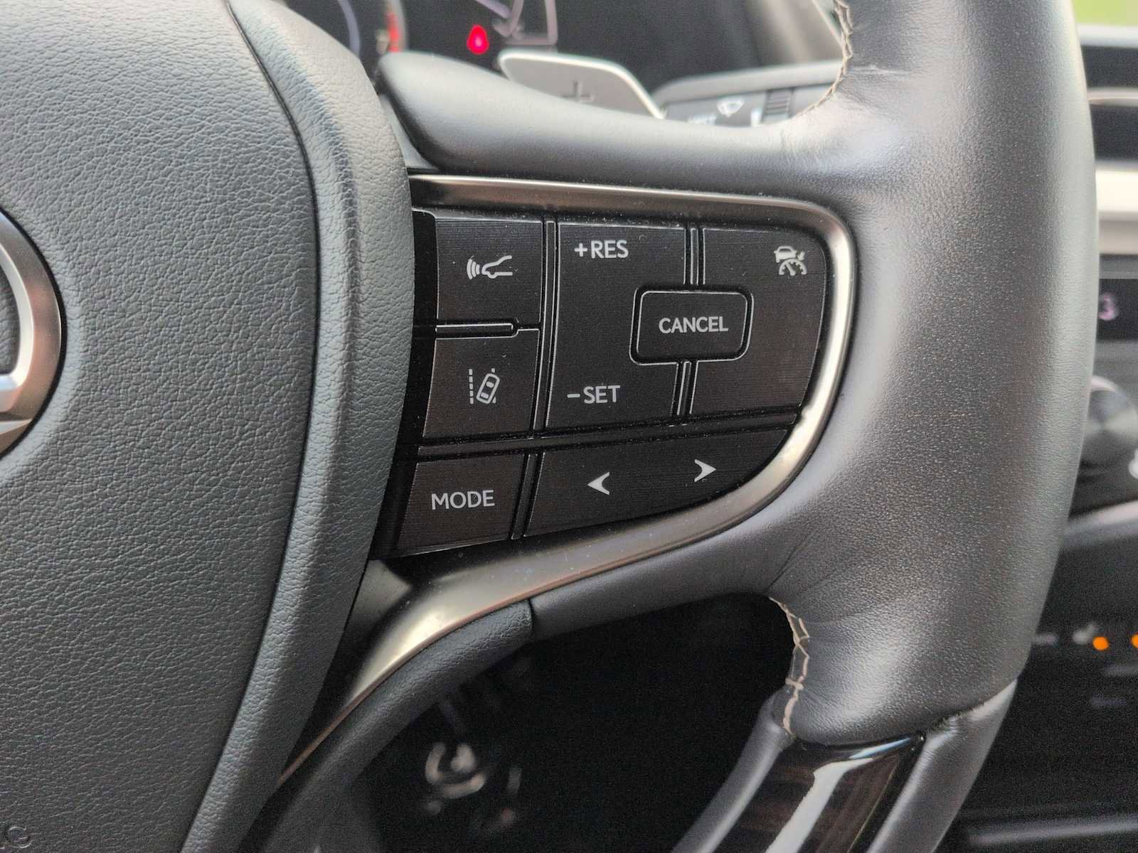 Used 2019 Lexus ES 350 w/ Premium Package image 27